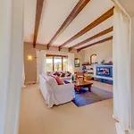 Lux By Sealand *